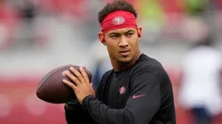 Trey Lance se lesionou na partida contra o Seahawks