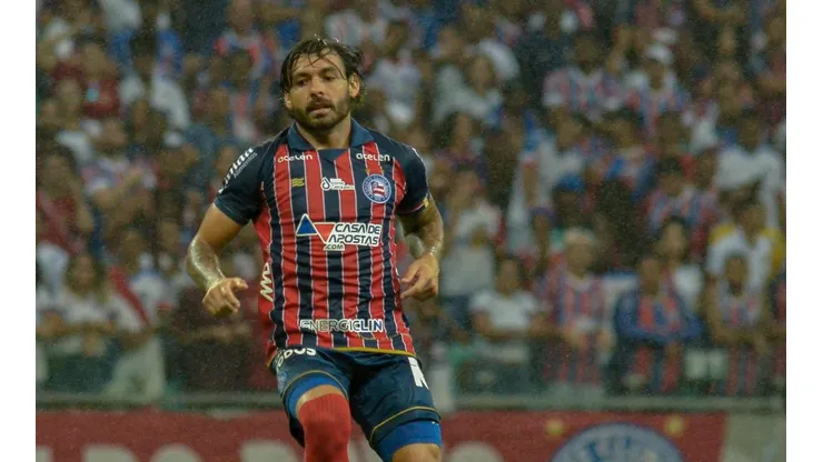 Foto: Jhony Pinho/AGIF- Goulart já defendeu Santos e Bahia em 2022.