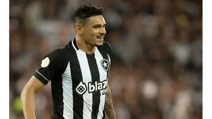 Foto: Jorge Rodrigues/AGIF - Tiquinho fez seu terceiro jogo pelo Glorioso.