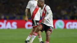 Daniel Jayo / Correspondente / Getty Images - De La Cruz em ação pelo River.