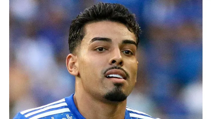 Matheus Bidu é destaque do Cruzeiro em 2022 (Foto: Fernando Moreno/AGIF)
