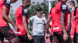 Foto: Alan Deyvid / Atlético GO - Eduardo Baptista comandou treino nesta sexta-feira