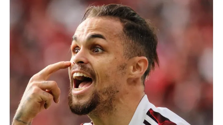 “Agora tenho certeza”; Michael faz ‘loucura’ em campo na Arábia e torcedores repercutem