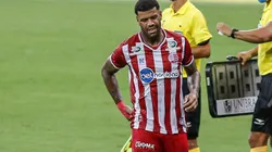 Foto: Paulo Paiva/AGIF - Tavares já passou por Grêmio e São Paulo.
