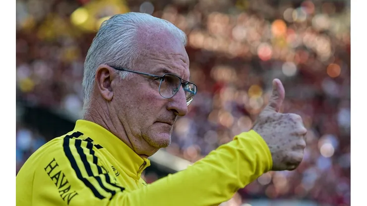Dorival Júnior comanda o Flamengo (Foto: Thiago Ribeiro/AGIF)
