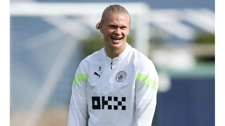 Charlotte Tattersall / Correspondente / Getty Images - Haaland em sessão de treino do City.