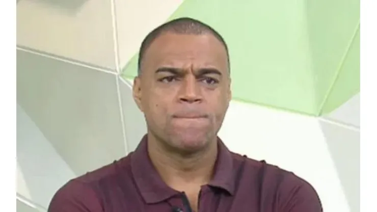 Denílson manda a real sobre o Corinthians e alerta Vítor Pereira