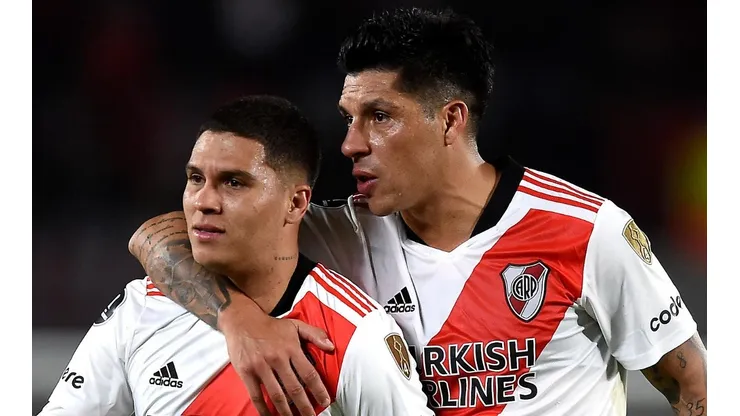 Foto: Marcelo Endelli/Getty Images - Juan Quintero e Enzo Perez