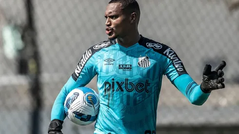 Foto: Ivan Storti/Santos FC/Divulgação - John: goleiro quer deixar o Peixe
