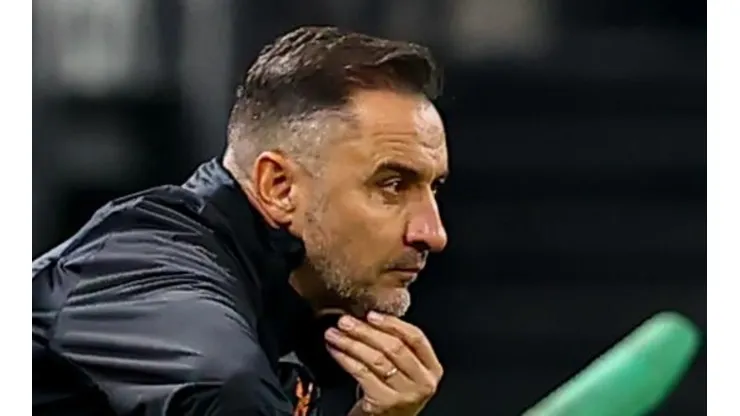 Vitor Pereira surpreende e ‘anuncia’ futuro no Corinthians para 2023