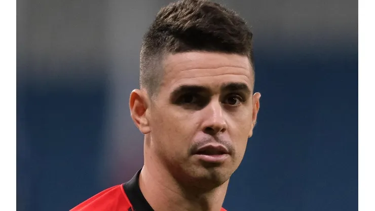 Oscar toma decisão de última hora sobre futuro na carreira e informação chega ao Fla