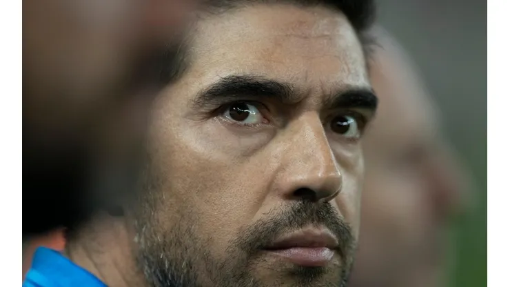 Jorge Rodrigues/AGIF/ "Visão de colonizador"; Por fala sobre Abel Ferreira, Mauro Cezar é processado pelo treinador do Palmeiras.
