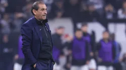 Técnico Ramón Diáz em partida pelo Corinthians. Foto: Marcello Zambrana/AGIF