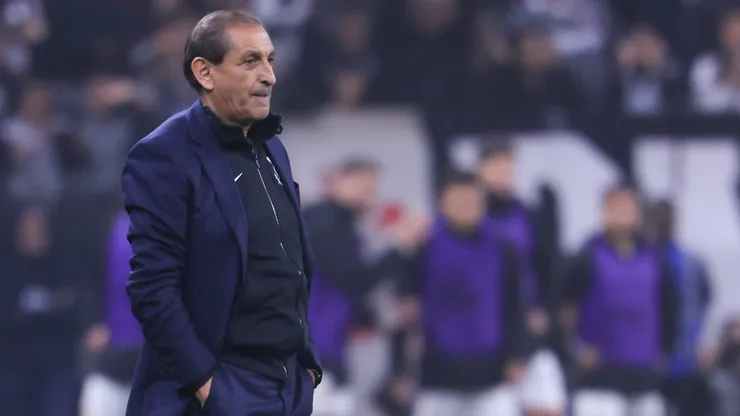Técnico Ramón Diáz em partida pelo Corinthians. Foto: Marcello Zambrana/AGIF