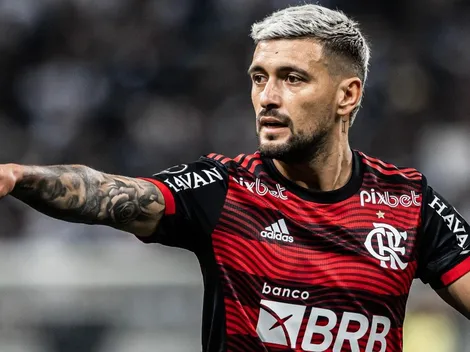 Flamengo se posiciona sobre interesse em Terans e uruguaio do Athletico expõe mensagem de Arrascaeta