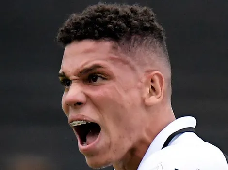 Atitude de Paulinho no Bayer-ALE 'vaza' e situação do atacante chega ao Vasco