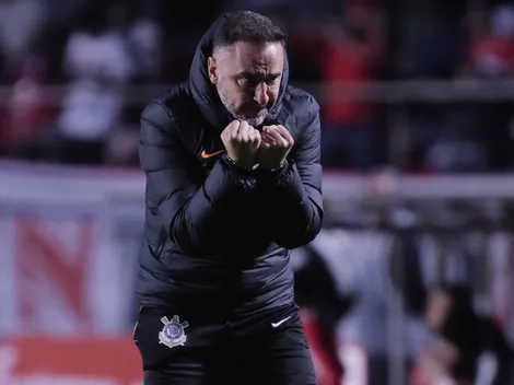 "Na dúvida..."; Vítor Pereira não se cala e 'dá bronca' em arbitragem do Majestoso