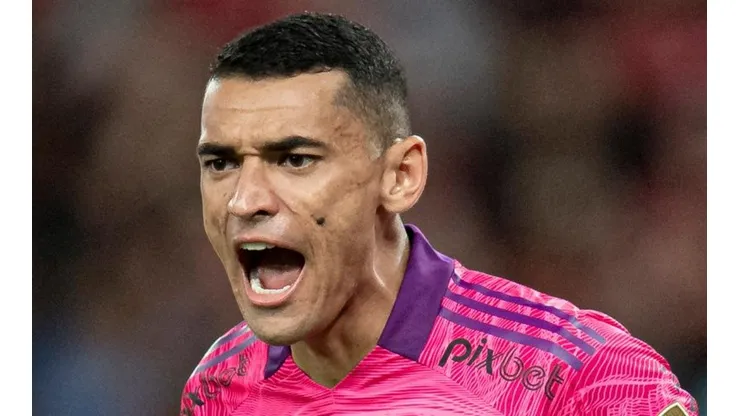 - Goleiro Santos