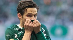 Marcello Zambrana/AGIF - Veiga em ação pelo Palmeiras.
