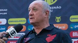 Gil Gomes/AGIF/ "Horrível", "seria reserva"; Torcida do Athletico-PR se irrita com atuação de titular escolhido por Felipão.