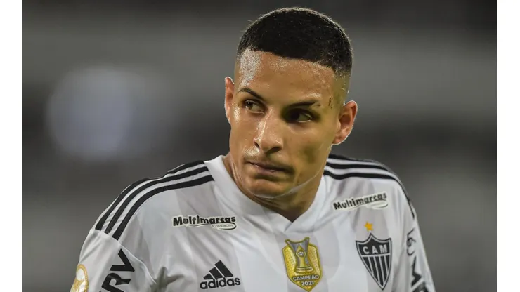 Foto: Thiago Ribeiro/AGIF - Arana se machucou no encontro com o Red Bull Bragantino.