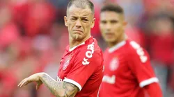 Foto: Pedro H. Tesch/AGIF - D’Alessandro pendurou as chuteiras no começo do Brasileirão.