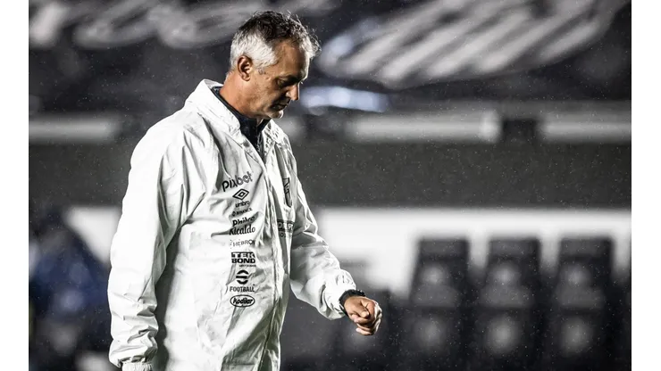 Raul Baretta/AGIF - Lisca no comando do Peixe.