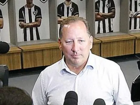 “Falta de autonomia e salários”; Braço direito de Textor no Botafogo pede demissão