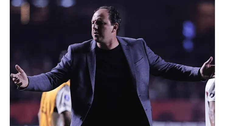 Foto: Ettore Chiereguini/AGIF - Ceni “mudou o visual” para a decisão do Tricolor.