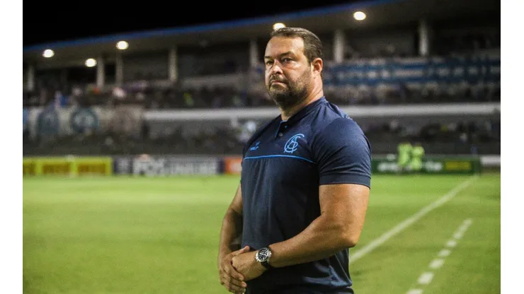 Morgana Oliveira/CSA. Roberto Fernandes tem retornos importantes para enfrentar CRB no fim de semana