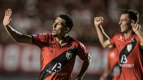 Agif/Heber Gomes - Baralhas atinge a marca de 100 jogos pelo Dragão