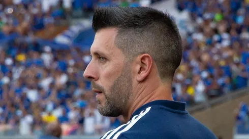 Foto: Fernando Moreno/AGIF - Pezzolano manda recado para atacante do Cruzeiro