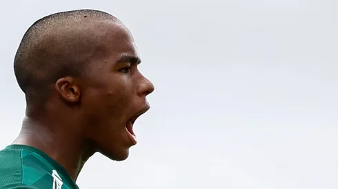 Foto: Marcello Zambrana/AGIF - Endrick já iniciou os treinos no profissional do Palmeiras e tem perspectiva de jogar no fim do Campeonato Brasileiro