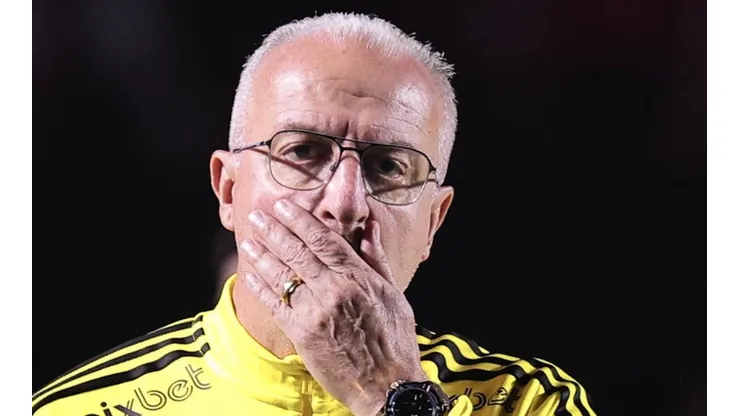“É criminoso com...”; Dorival Júnior entrega motivo para escalar time alternativo