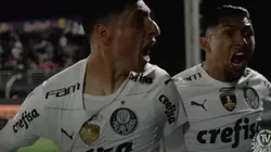 Foto: Reprodução/TV Palmeiras - Rony fez questão de dar um "agrado" a Merentiel após desencantar pelo Palmeiras
