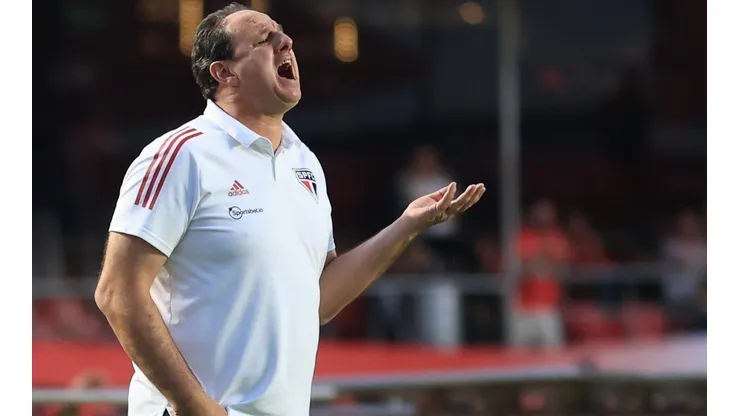 Foto: Marcello Zambrana/AGIF - Rogério Ceni: técnico foi xingado por torcedor do São Paulo