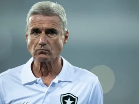 Qual estado? Luís Castro revela estado de jogador após choque