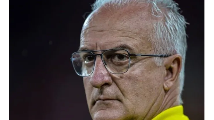 Foto: Thiago Ribeiro/AGIF / "Muito ruim", "destoando muito"; Torcida do Flamengo se irrita com atuação de titular escolhido por Dorival.