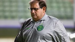 Foto: Fernando Moreno/AGIF - Guto Ferreira foi sincero sobre situação do Coritiba