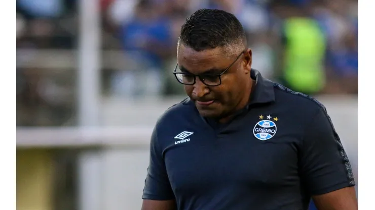 Fernando Moreno/AGIF/ "Pela TV"; Jornalista revela bastidores da demissão de Roger Machado para elenco do Grêmio.