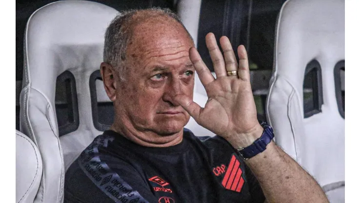 Lucas Emanuel/AGIF. Athletico-PR pode tirar meio-campista da Série B