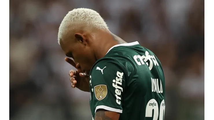 Foto: Cesar Greco - Danilo recebeu proposta de 20 milhões de libras do Arsenal, mas Palmeiras recusou