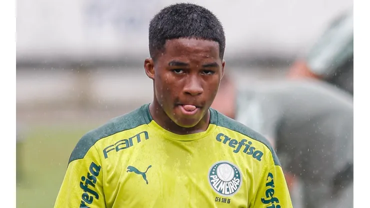 Foto: Rafael Vieira/AGIF - Palmeiras não quer negociar o jovem com a dupla da Espanha.