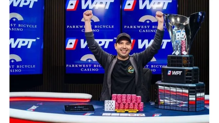 Joshua Pollock vibra com a vitória no WPT Legends of Poker (Foto: Joe Giron/WPT)