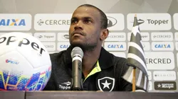 Foto: Vitor Silva/SSPress/Botafogo/Divulgação - Airton: volante relembrou sua passagem pelo Botafogo