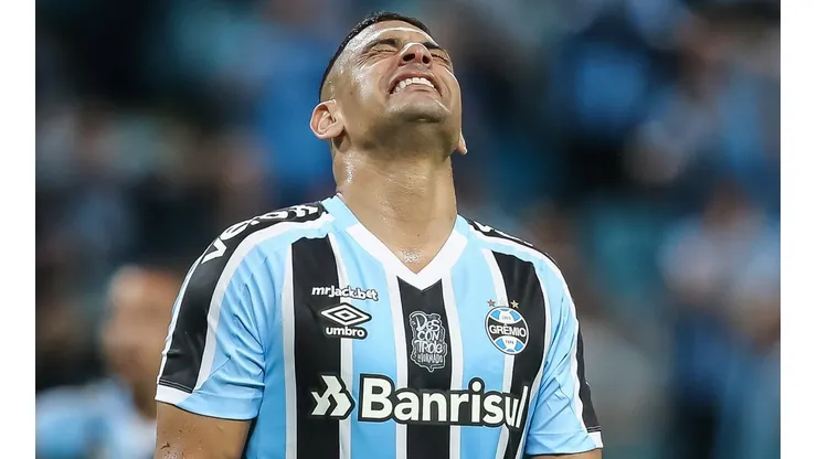 Agif/Pedro H. Tesch - Parça de Diego Souza quer retornar ao Santos