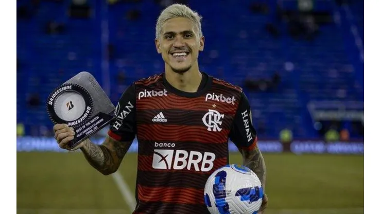 Foto: Marcelo Cortes/ CRF | edro ficou sem a bola do jogo, mesmo após registrar hat-trick