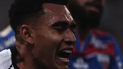 Foto: Ettore Chiereguini/AGIF - Du Queiroz está suspenso diante do Internacional.