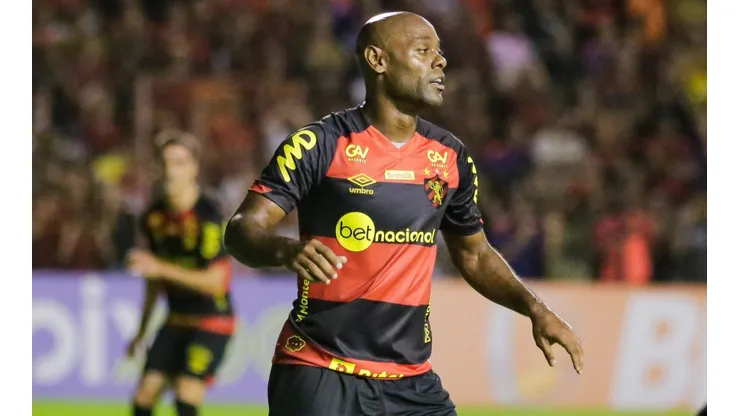 Agif/Rafael Vieira - Vagner Love impacta dentro e fora de campo no Sport