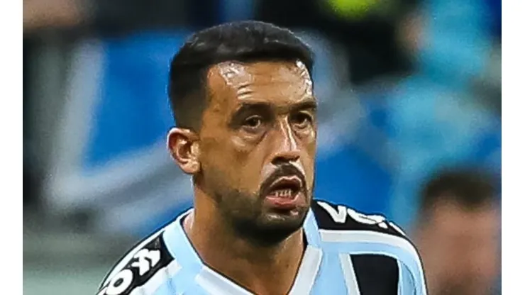 Foto: Pedro H. Tesch/AGIF - Edílson manda recado sobre momento do Grêmio